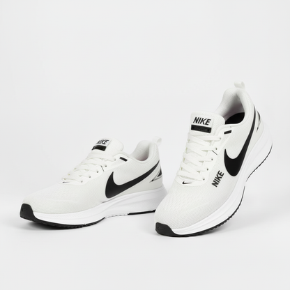 كوتشي نايك حريمي رياضي - منظر أمامي يوضح التصميم العصري وخامة Mesh الخفيفة للتهوية
