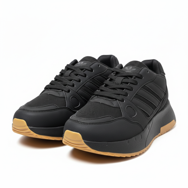 كوتشي اديداس رياضي